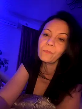 Snapshot of sexymilfnady chatting on 11/29/25, 12:24 sexymilfnady online show from 11/29/25, 12:24