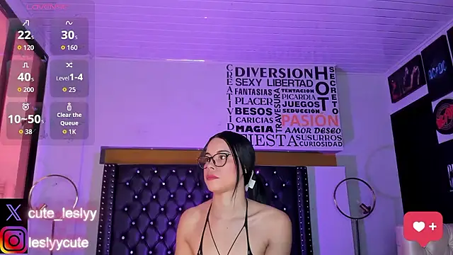Snapshot of lesly_cutee chatting on 01/11/26, 12:32 lesly cutee online show from 01/11/26, 12:32