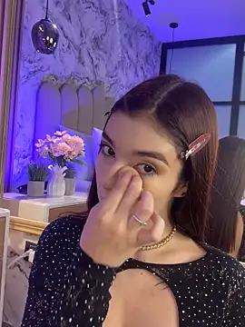 Snapshot of JessicaMason chatting on 11/15/25, 10:48 JessicaMason online show from 11/15/25, 10:48