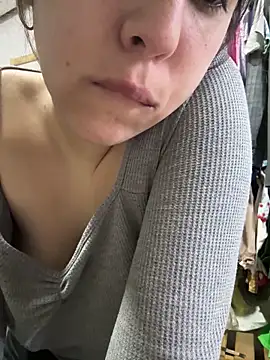 Snapshot of osadia333 chatting on 10/28/25, 04:42 osadia333 online show from 10/28/25, 04:42