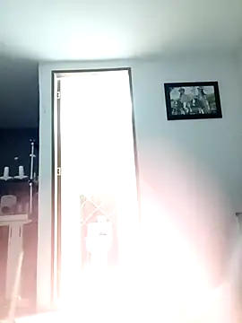 Snapshot of Arianna_Moss chatting on 10/24/25, 04:09 Arianna Moss online show from 10/24/25, 04:09