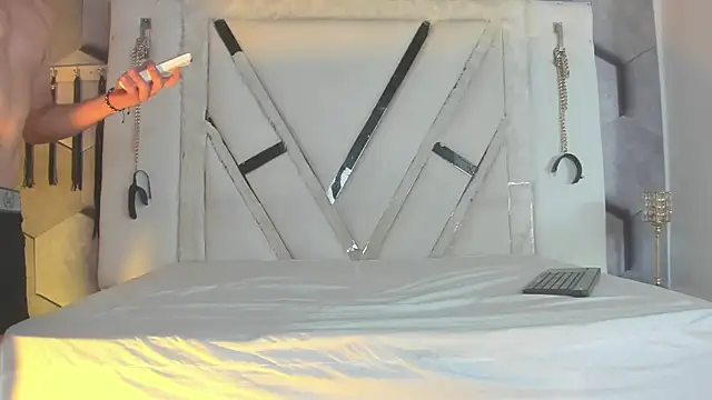 PeterBowel online show from 09/24/25, 03:10