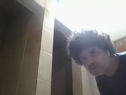 Quarentaoon online show from 10/01/25, 03:40