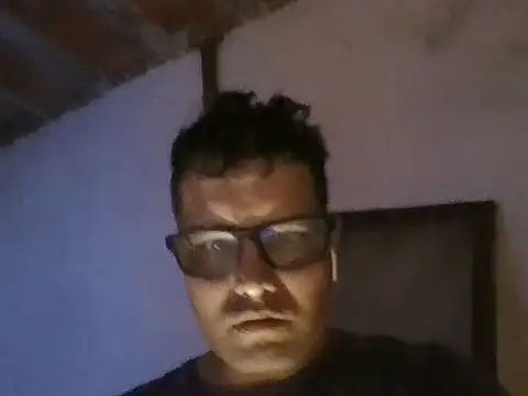 Quarentaoon online show from 10/17/25, 11:07