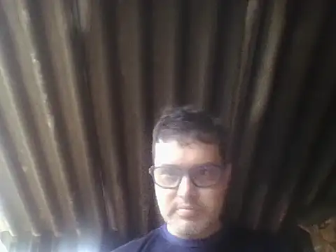 Quarentaoon online show from 10/28/25, 01:36