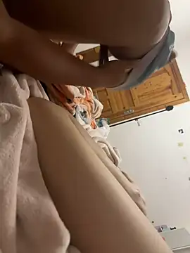 Snapshot of bin888999 chatting on 10/16/25, 03:35 bin888999 online show from 10/16/25, 03:35