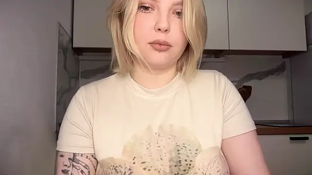 OpheliaRitz online show from 12/14/25, 06:12