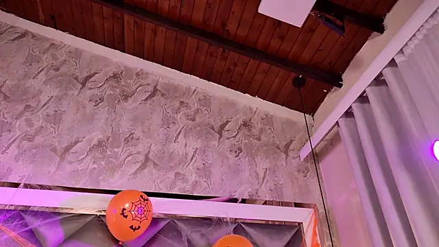 kity lovee1 online show from 10/18/25, 03:09