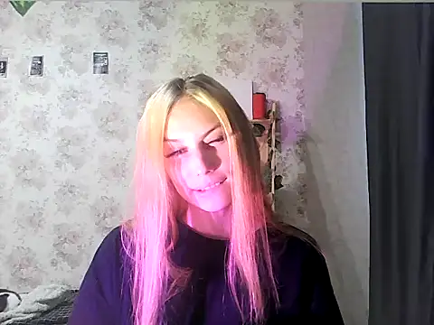 ClaireLaSweet online show from 10/16/25, 03:18