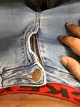 Snapshot of Ajayy01 chatting on 11/03/25, 03:46 Ajayy01 online show from 11/03/25, 03:46