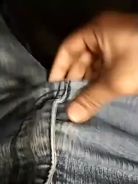 Snapshot of Ajayy01 chatting on 12/15/25, 08:18 Ajayy01 online show from 12/15/25, 08:18