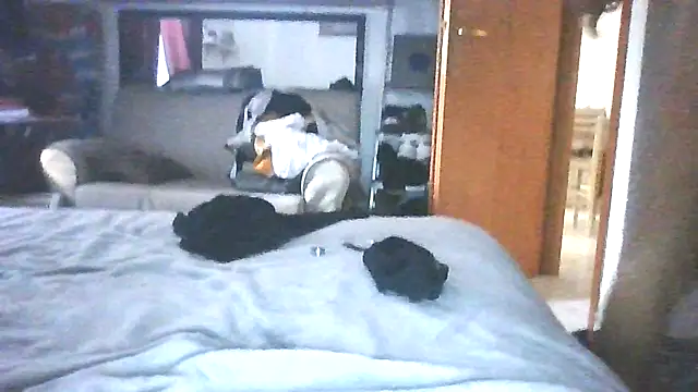 Ancora1977 online show from 10/24/25, 02:24