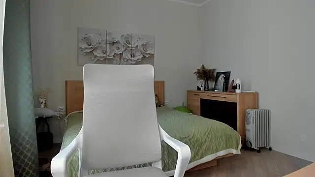 flooora 0 online show from 06/12/26, 01:37