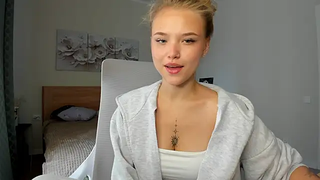 flooora 0 online show from 07/22/26, 01:41