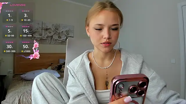 flooora 0 online show from 07/29/26, 01:59