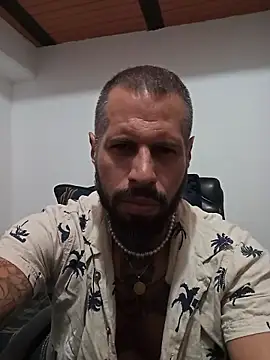 Snapshot of Matheus_Blaze chatting on 10/22/25, 01:11 Matheus Blaze online show from 10/22/25, 01:11