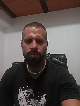 Snapshot of Matheus_Blaze chatting on 10/23/25, 03:00 Matheus Blaze online show from 10/23/25, 03:00