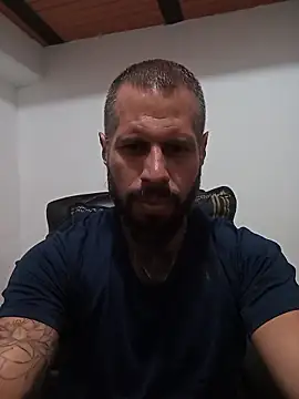 Snapshot of Matheus_Blaze chatting on 10/24/25, 02:02 Matheus Blaze online show from 10/24/25, 02:02