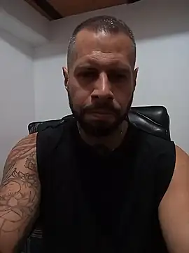 Snapshot of Matheus_Blaze chatting on 10/29/25, 11:45 Matheus Blaze online show from 10/29/25, 11:45