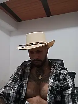 Snapshot of Matheus_Blaze chatting on 10/31/25, 01:34 Matheus Blaze online show from 10/31/25, 01:34