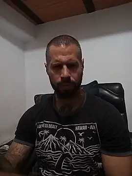 Snapshot of Matheus_Blaze chatting on 11/05/25, 01:22 Matheus Blaze online show from 11/05/25, 01:22