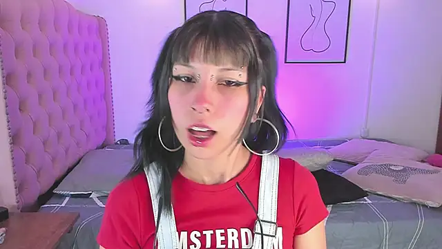 Snapshot of Rose_72 chatting on 09/08/25, 06:40 Rose 72 online show from 09/08/25, 06:40