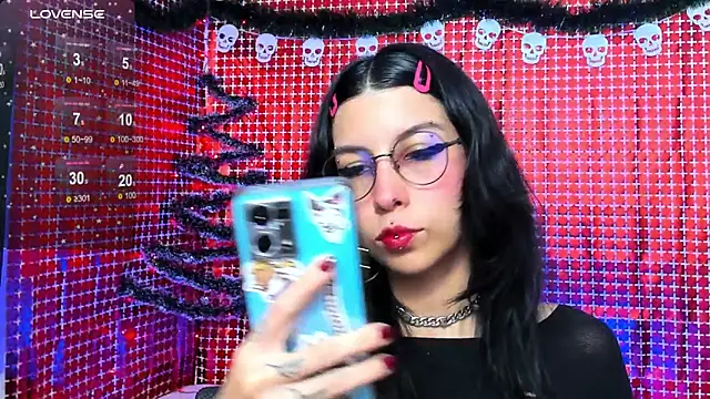 Snapshot of Rose_72 chatting on 12/03/25, 07:34 Rose 72 online show from 12/03/25, 07:34