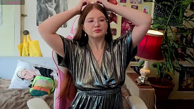 Sienna-Cow online show from 10/04/25, 11:19