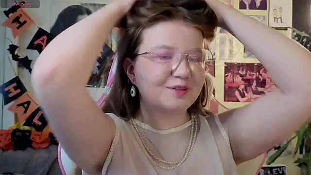 Sienna-Cow online show from 10/29/25, 11:45