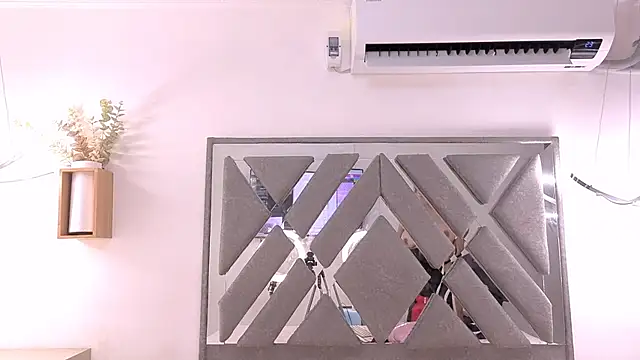 Snapshot of nahomy_ryans chatting on 11/11/25, 12:32 nahomy ryans online show from 11/11/25, 12:32