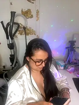 hotadhara01 online show from 10/01/25, 03:23