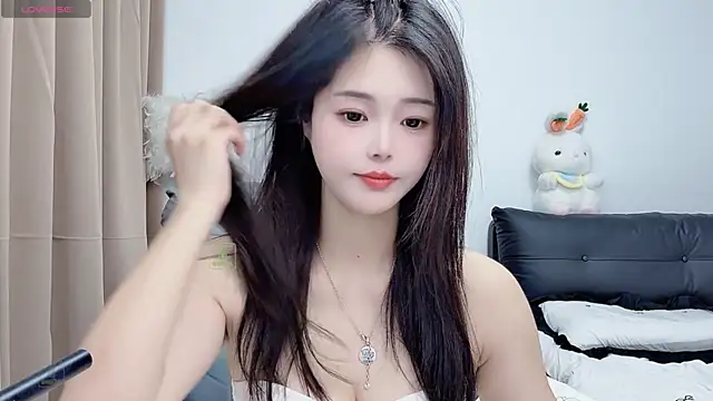 Snapshot of CeeKie chatting on 11/09/25, 03:16 CeeKie online show from 11/09/25, 03:16