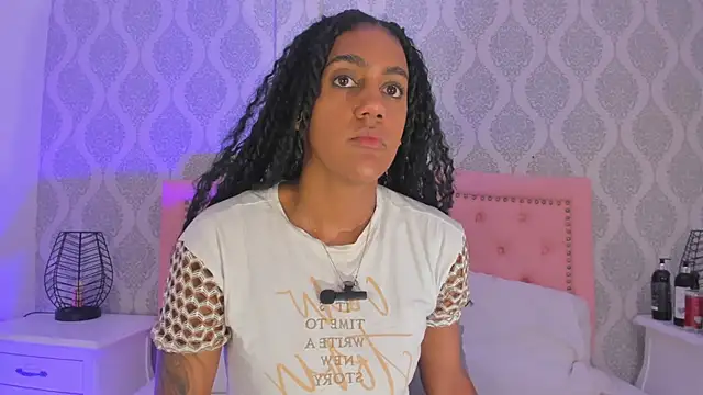 OnlyGia online show from 09/28/25, 07:41