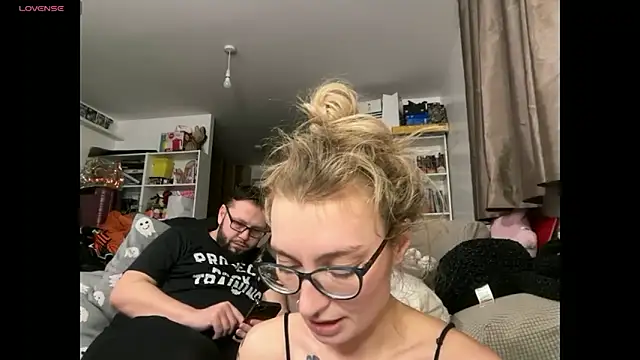 Snapshot of harleyblair chatting on 02/02/26, 11:03 harleyblair online show from 02/02/26, 11:03