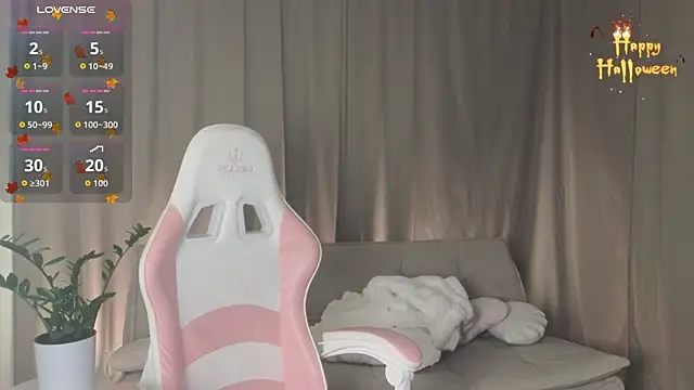 AlexsisFaee online show from 10/26/25, 09:21