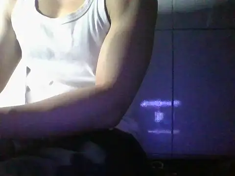 malacobi0 online show from 05/30/26, 06:49