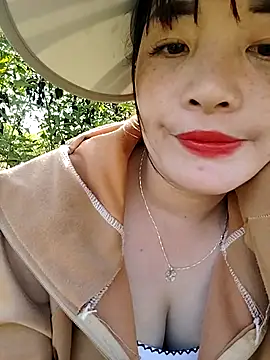 Snapshot of asian_2k chatting on 09/24/25, 01:31 asian 2k online show from 09/24/25, 01:31