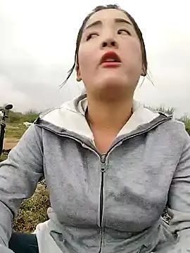 Snapshot of asian_2k chatting on 10/20/25, 12:55 asian 2k online show from 10/20/25, 12:55