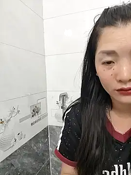 Snapshot of asian_2k chatting on 10/25/25, 11:21 asian 2k online show from 10/25/25, 11:21