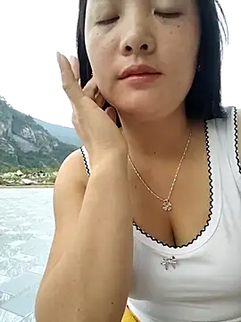 Snapshot of asian_2k chatting on 10/27/25, 11:20 asian 2k online show from 10/27/25, 11:20