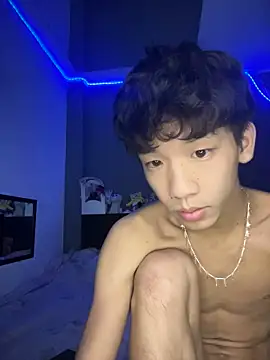 Kailertwink online show from 06/16/26, 03:25