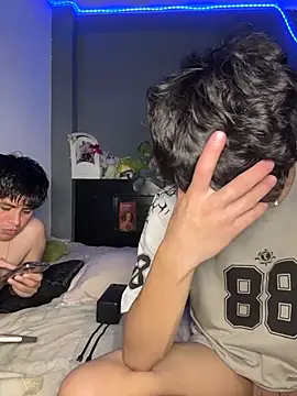 Kailertwink online show from 07/01/26, 08:41