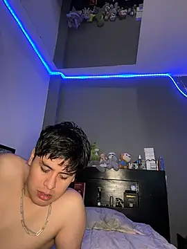 Kailertwink online show from 07/12/26, 04:36