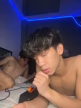 Kailertwink online show from 07/23/26, 05:27