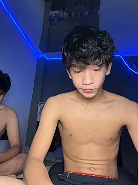 Kailertwink online show from 07/24/26, 06:17