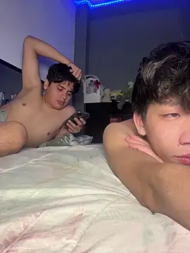 Kailertwink online show from 07/28/26, 03:08