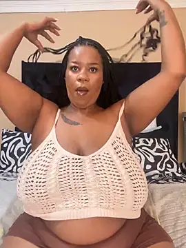 Snapshot of THICKBUNNYCHICKxxx chatting on 02/19/26, 10:22 THICKBUNNYCHICKxxx online show from 02/19/26, 10:22