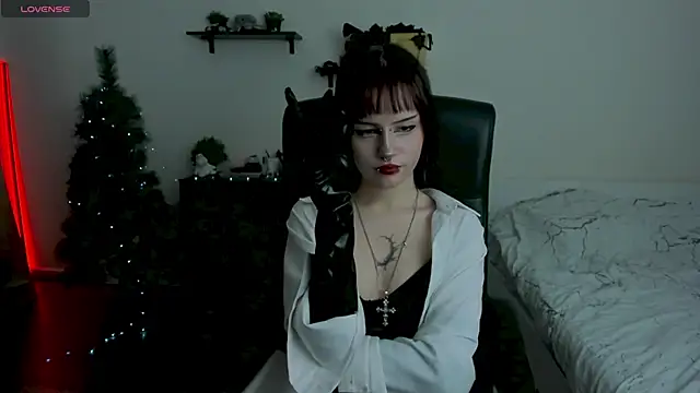 Snapshot of LiyaLuna chatting on 01/15/26, 04:00 LiyaLuna online show from 01/15/26, 04:00