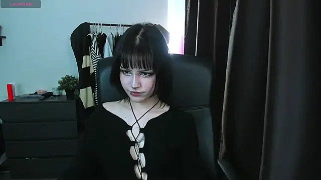 Snapshot of LiyaLuna chatting on 03/13/26, 12:34 LiyaLuna online show from 03/13/26, 12:34