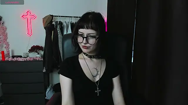 Snapshot of LiyaLuna chatting on 03/26/26, 03:28 LiyaLuna online show from 03/26/26, 03:28